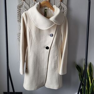 Soia & Kyo Knee length large collar button closure cream textured wool coat Sz M
